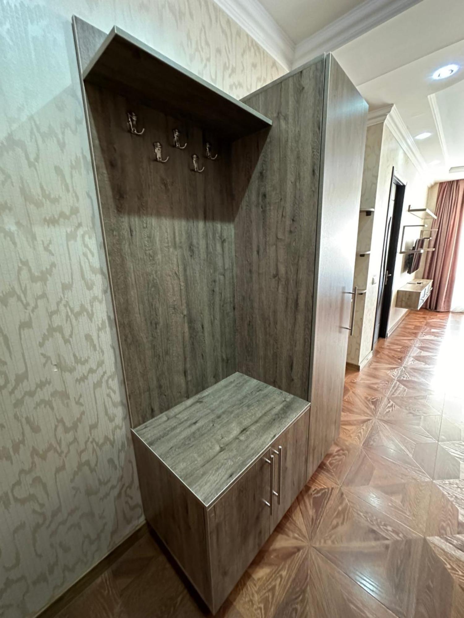 Real Apartment *