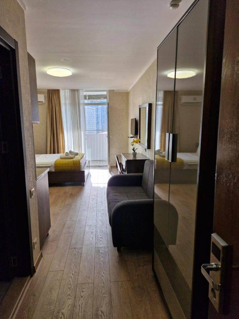 Real Apartment